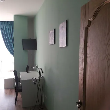 Апартаменты Гагарин Плаза-2 Apartment *